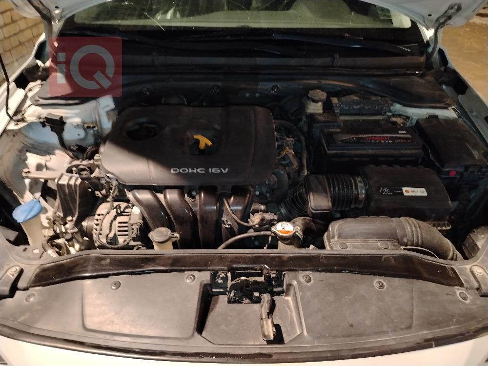 هيونداي النترا